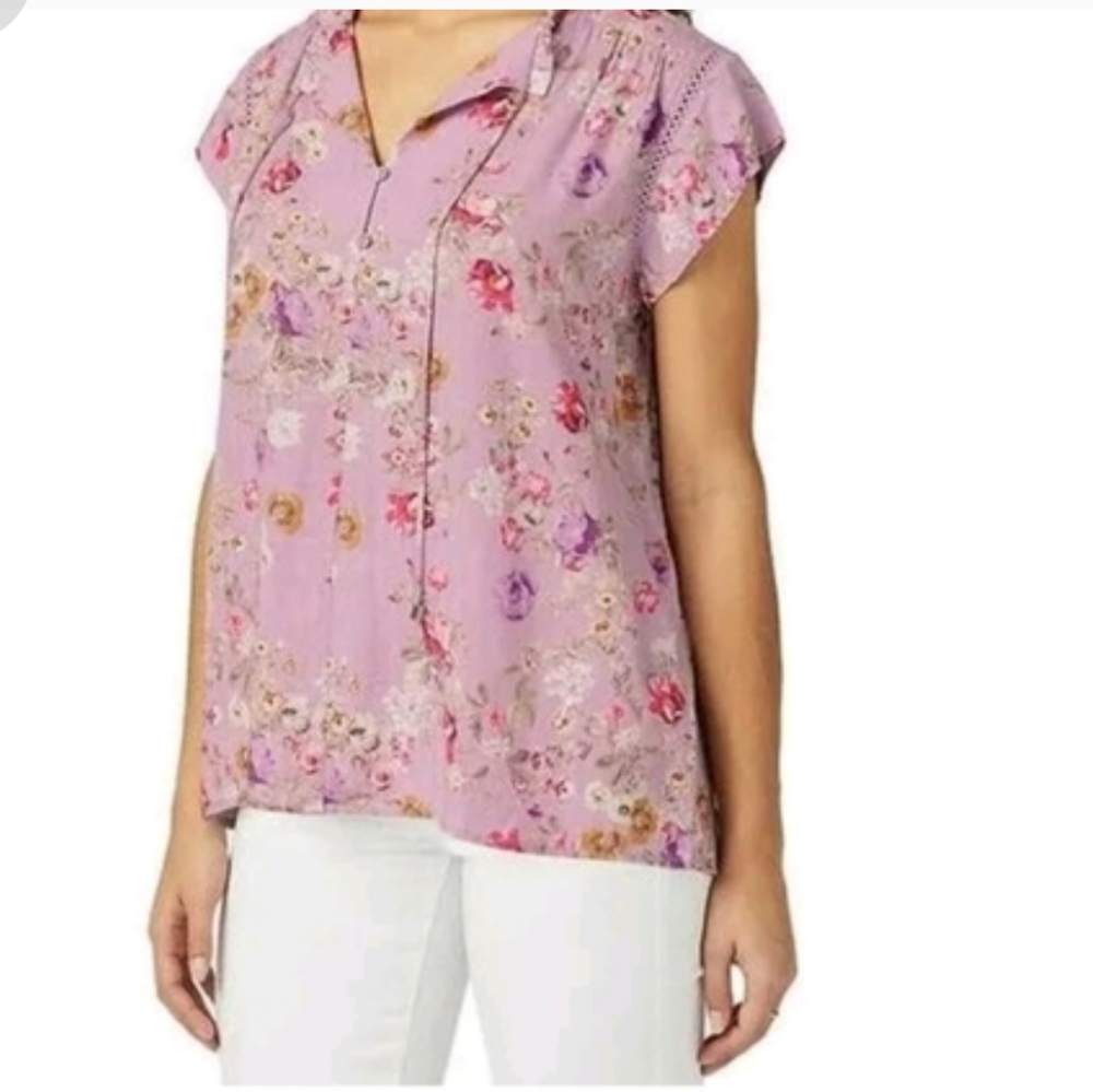 Buffalo Women's Flutter Sleeve Floral Top nwt